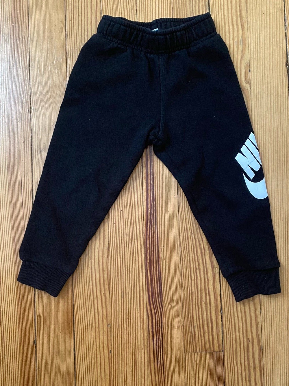 Nike Toddler Black Fleece Joggers Size 3T Sweatpants Large Logo Boys Girls